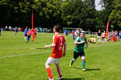 Com Together Cup